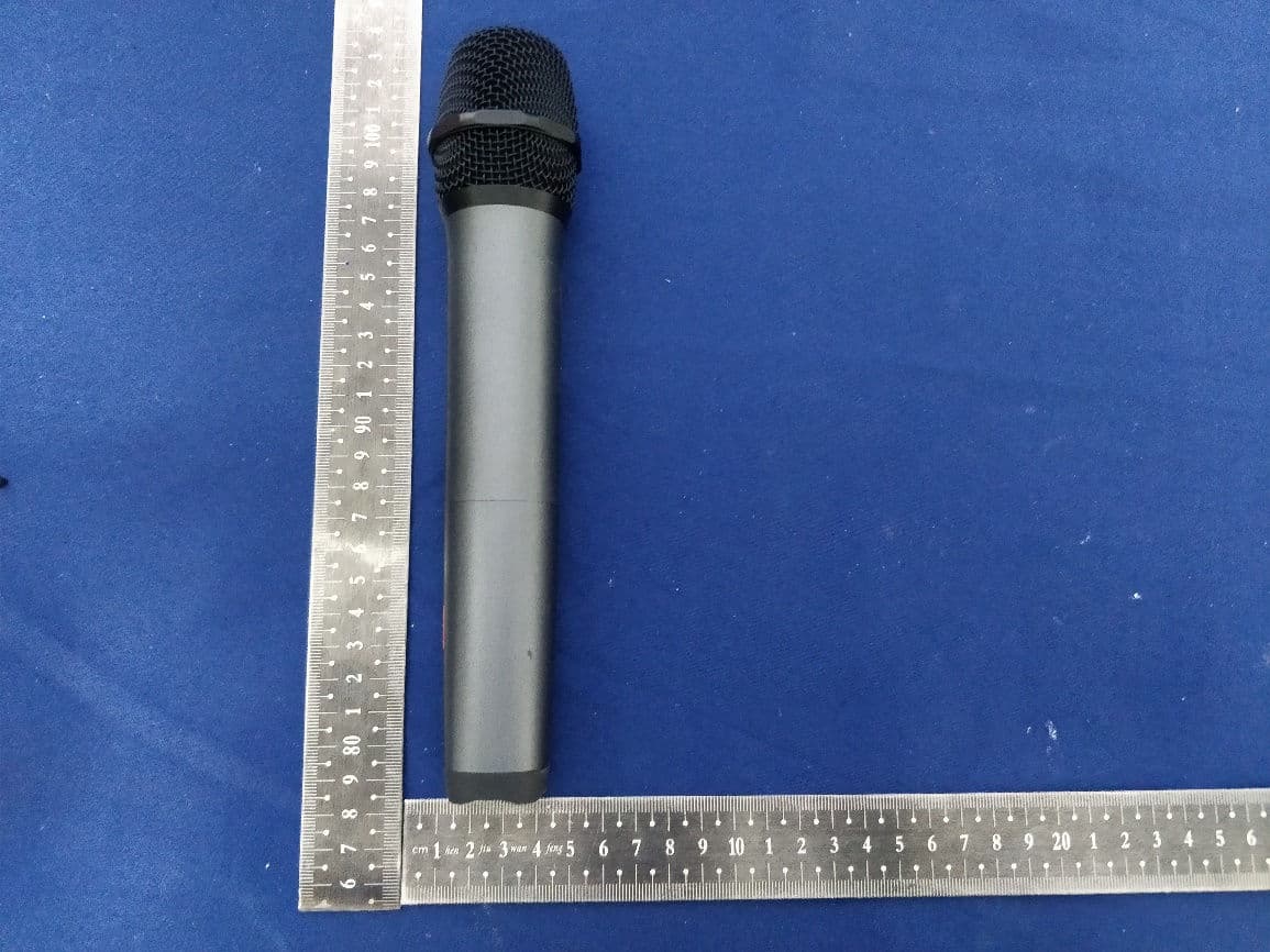 Wireless Microphone - FCC ID APIM100W - Harman International Industries, Inc (3)