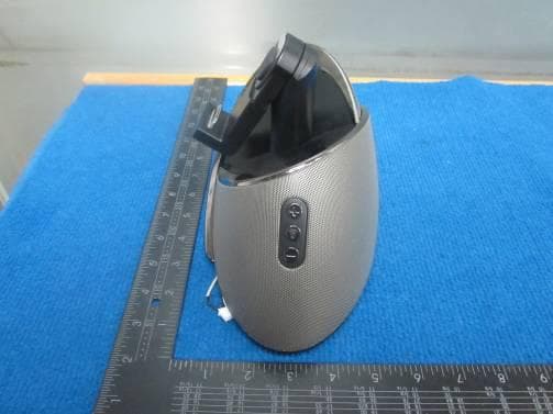 AIRPLAY SPEAKER DOCK FOR IPOD/IPHONE/IPAD - FCC ID APIMAGAPGGV - Harman International Industries, Inc (3)