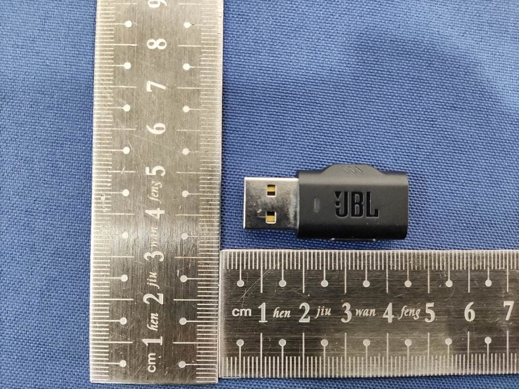 USB Wireless Dongle - FCC ID APIQ360XWLTM - Harman International Industries, Inc