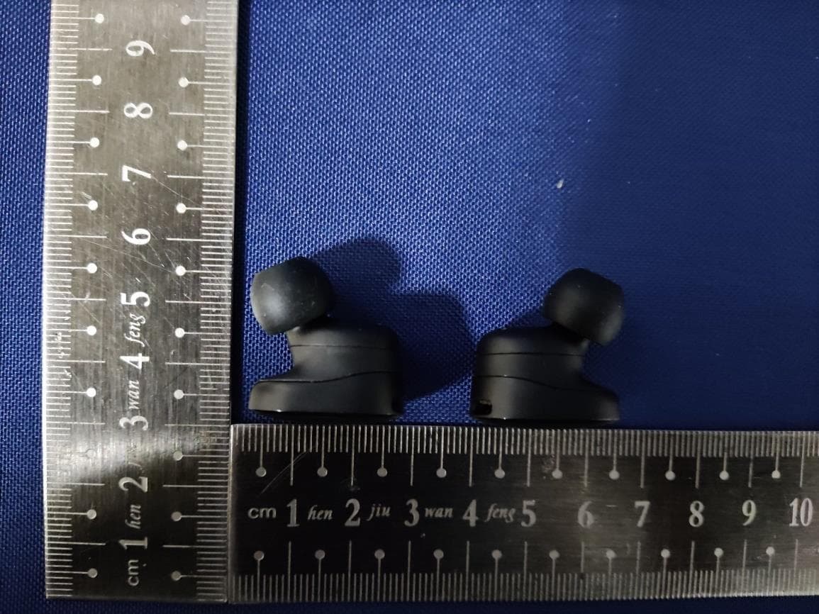 BLUETOOTH HEADSET - FCC ID APIT130NCTWS - Harman International Industries, Inc (2)