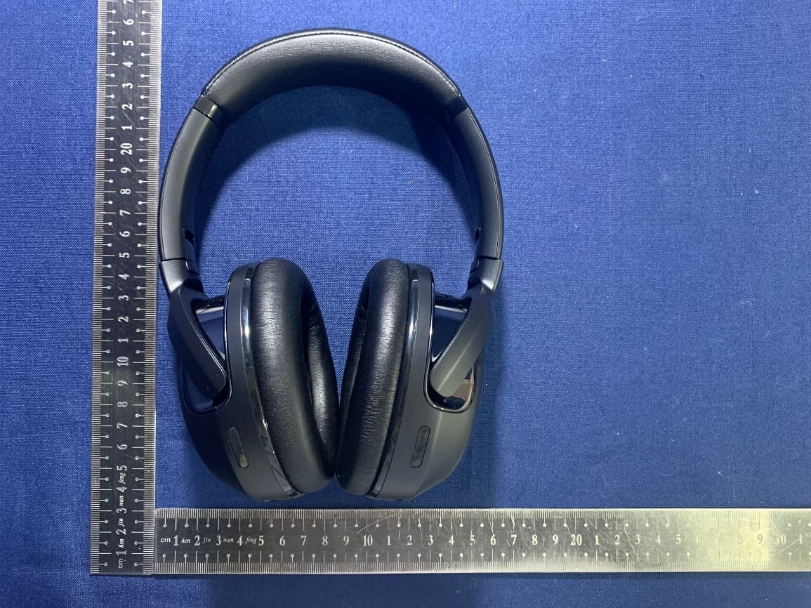 Bluetooth Headset - FCC ID APITOURONEM2 - Harman International Industries, Inc (5)