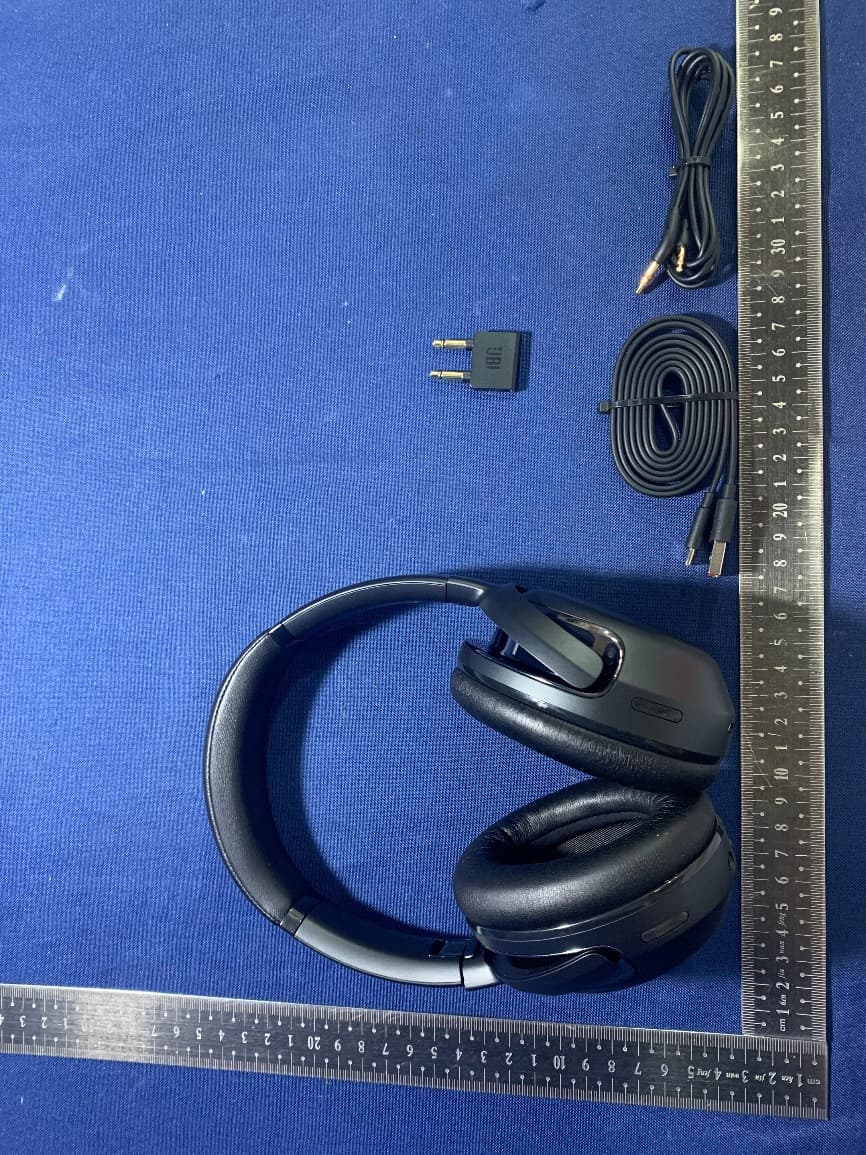 Bluetooth Headset - FCC ID APITOURONEM2 - Harman International Industries, Inc (3)