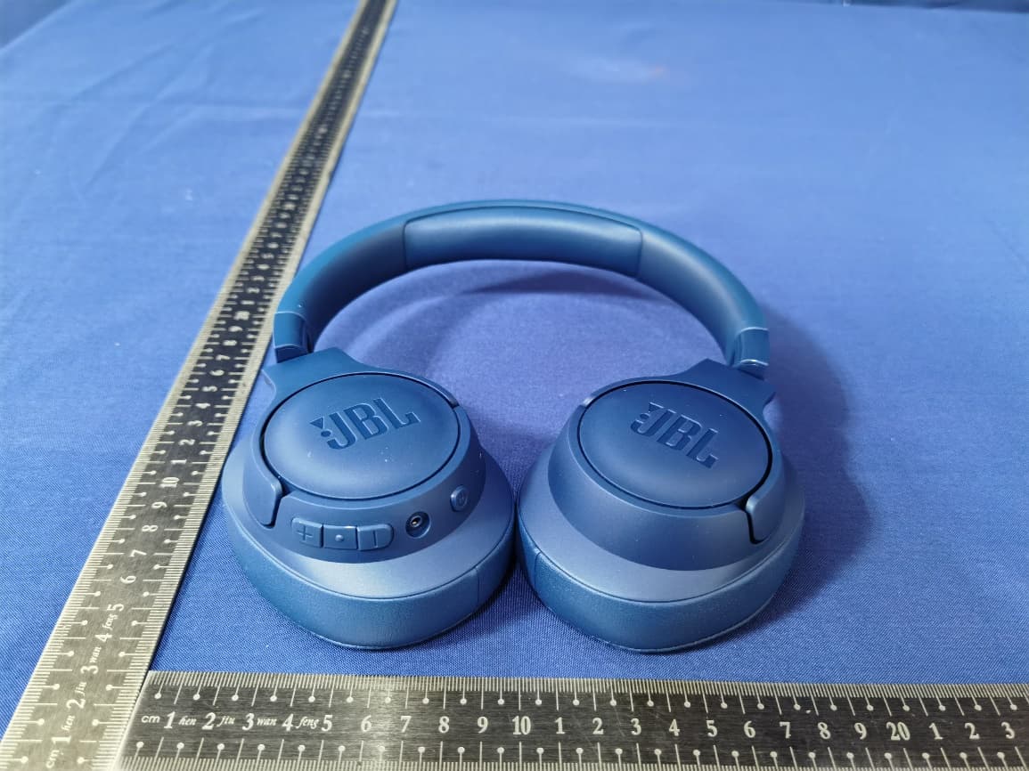 Bluetooth headset - FCC ID APITUNE710BT - Harman International Industries, Inc (5)