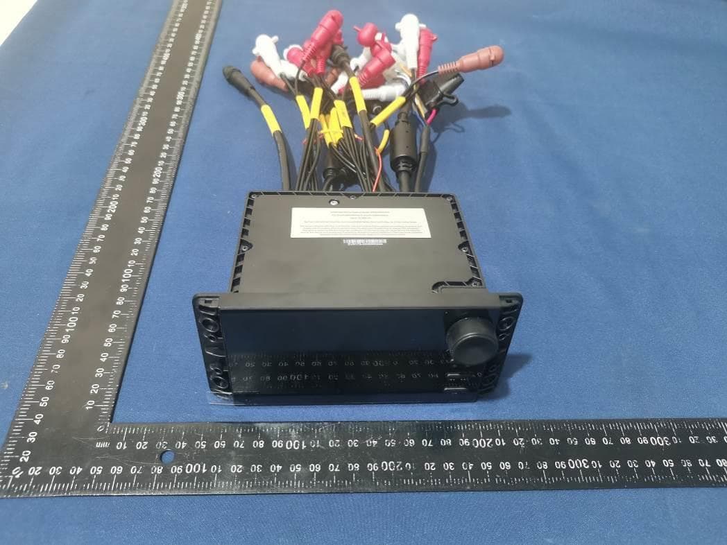 Unbranded Marine Headunit - FCC ID APIUNBMARSOHU - Harman International Industries, Inc (5)