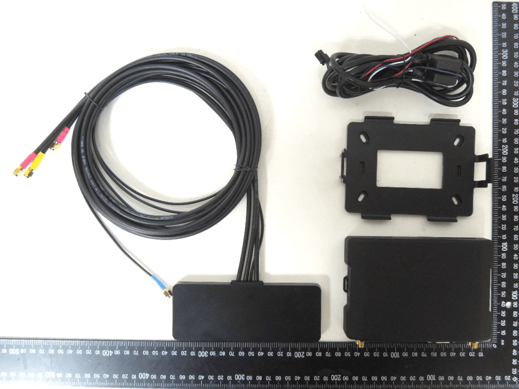 LMU5541 Broadband Router/Tracker - FCC ID APV-5541LW - CalAmp (2)