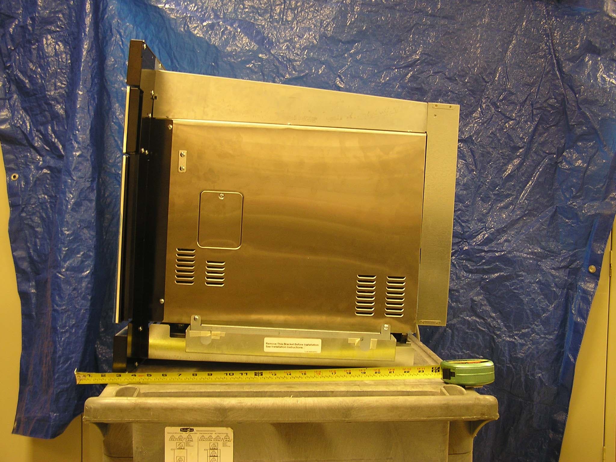 Microwave Oven - FCC ID APYDMR0166 - Sharp Corporation (1)