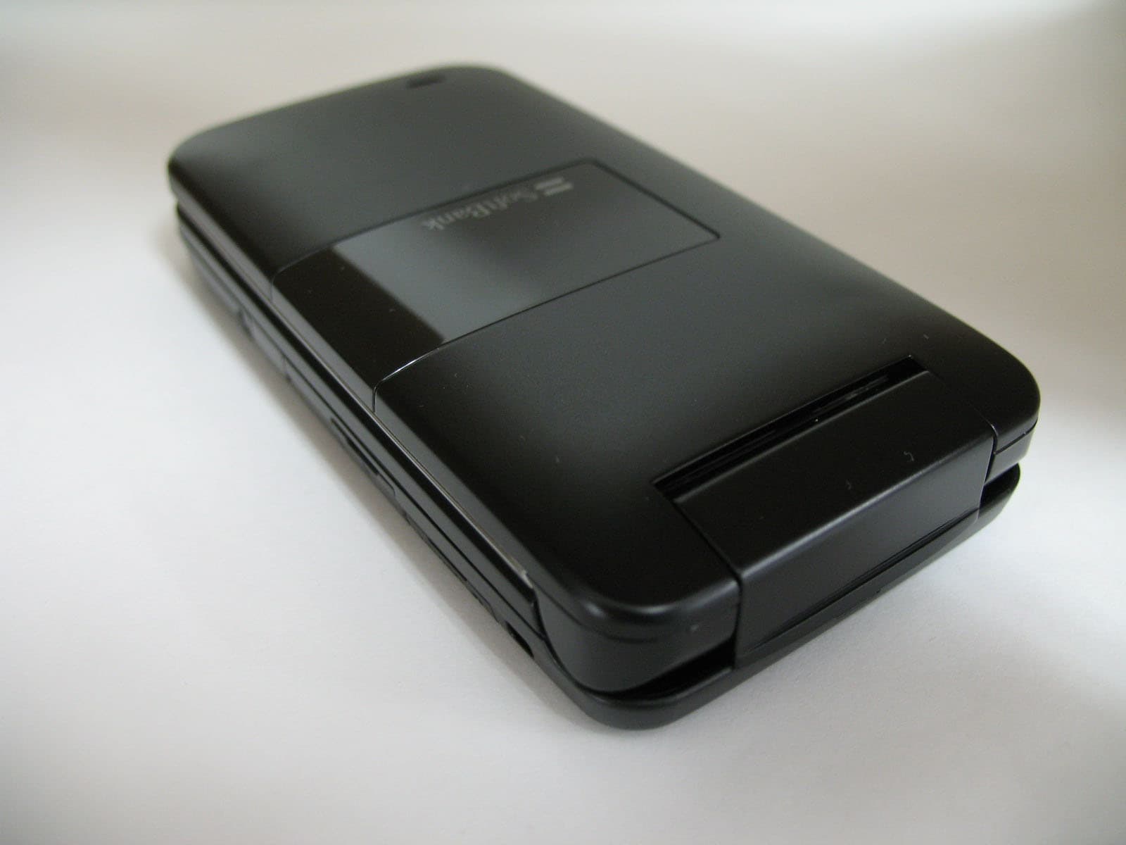 Cellular Transceiver with Bluetooth - FCC ID APYHRO00055 - Sharp Corporation