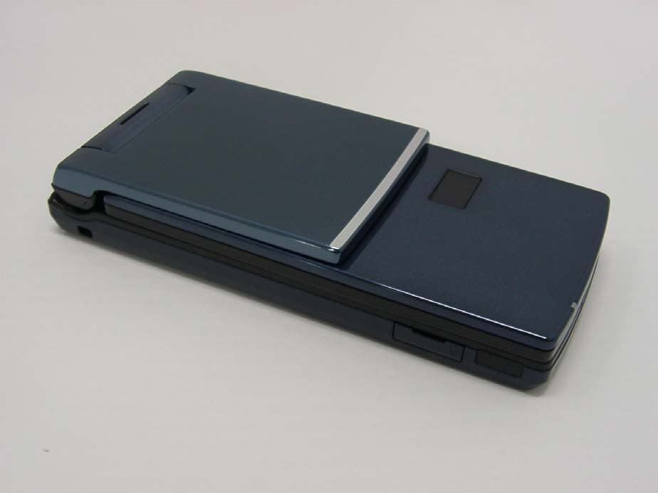 Cellular Transceiver with Bluetooth - FCC ID APYHRO00067 - Sharp Corporation (3)