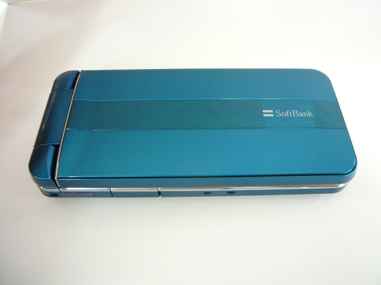 Cellular Phone - FCC ID APYHRO00135 - Sharp Corporation (1)