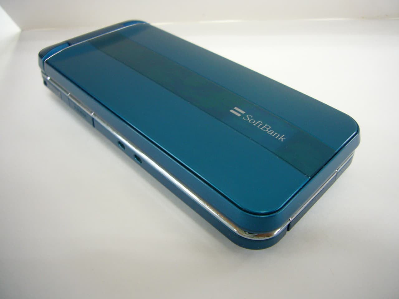 Cellular Phone - FCC ID APYHRO00135 - Sharp Corporation (2)