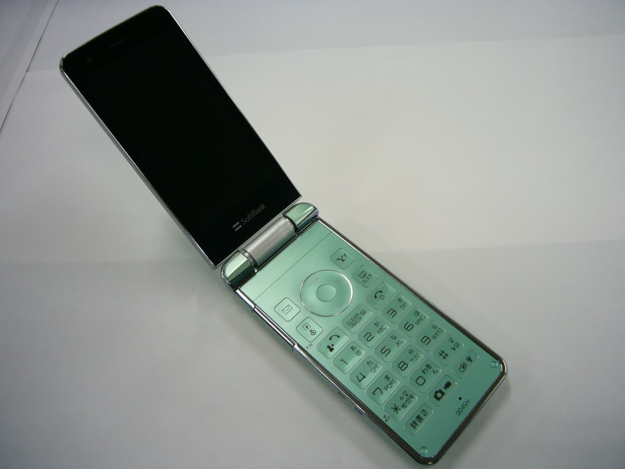 Cellular Phone - FCC ID APYHRO00137 - Sharp Corporation (4)
