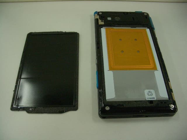 Mobile phone with CDMA 850 MHz, PCS1900, UMTS FDD V, 802.11a/b/g/n, NFC, Bluetooth and GPS - FCC ID APYHRO00178 - Sharp Corporation (4)