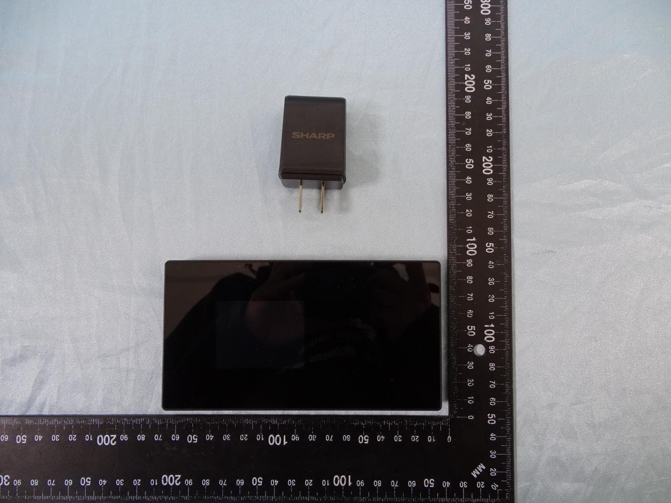Wireless router - FCC ID APYHRO00283 - Sharp Corporation (3)