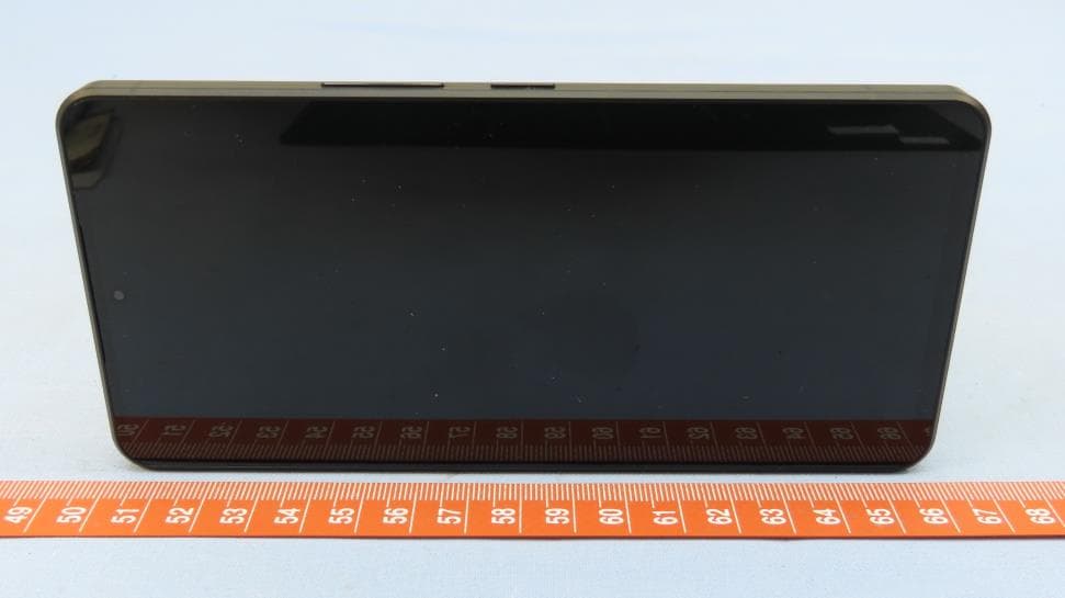 Smart Phone - FCC ID APYHRO00315 - Sharp Corporation (4)
