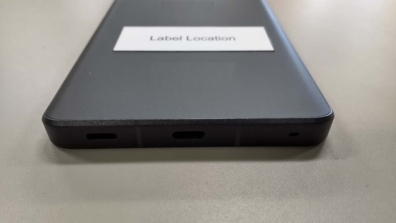 Smart phone (5G NR/LTE/WCDMA/GSM/BT/WIFI/NFC/WPT/UWB) - FCC ID APYHRO00324 - Sharp Corporation (3)