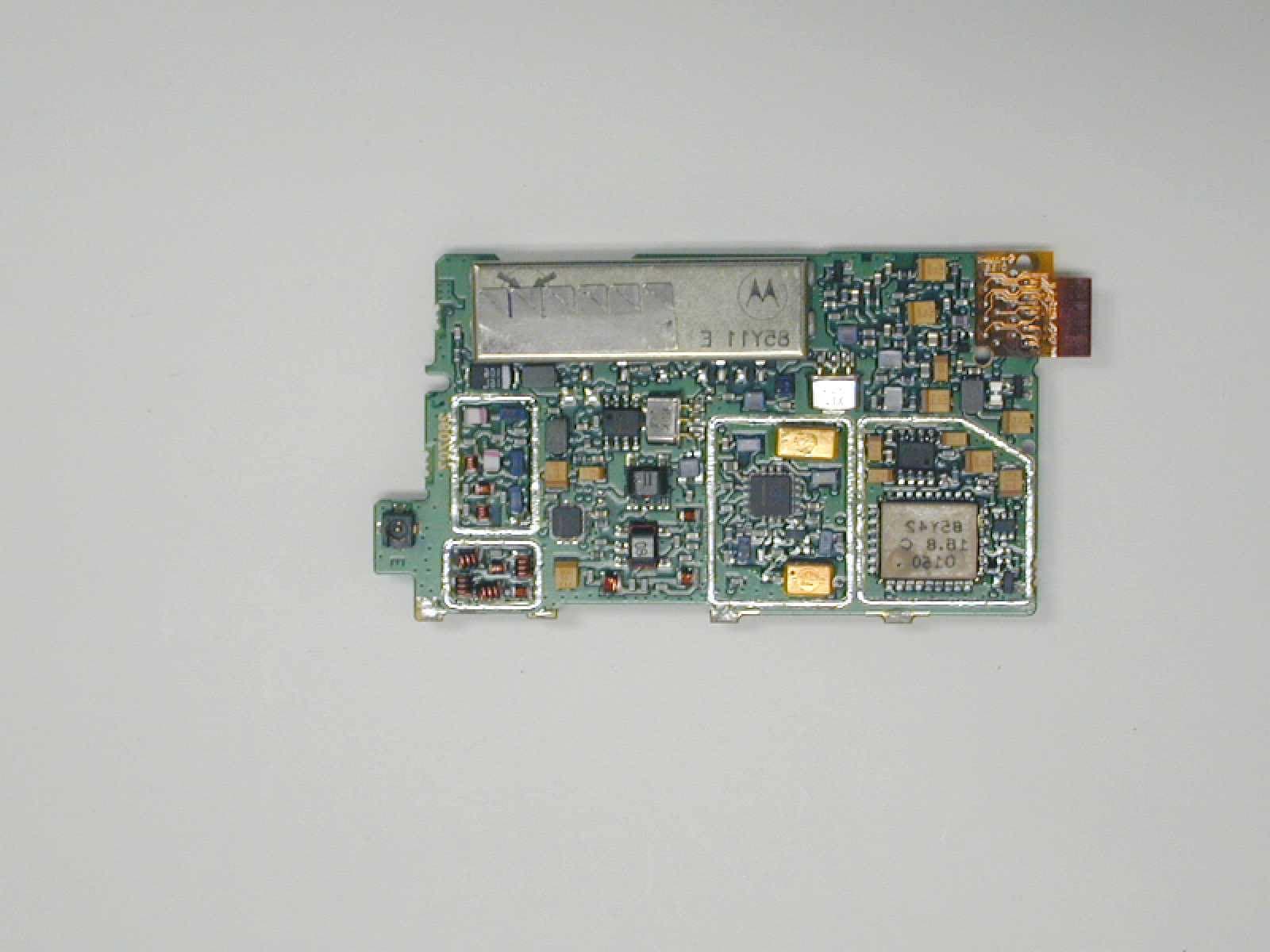 UHF Portable Radio - FCC ID ATH2425140 - E F Johnson Company (4)