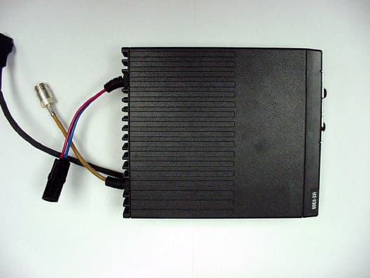 UHF FM MOBILE TRANSMITTER - FCC ID ATH2425341 - E F Johnson Company (3)