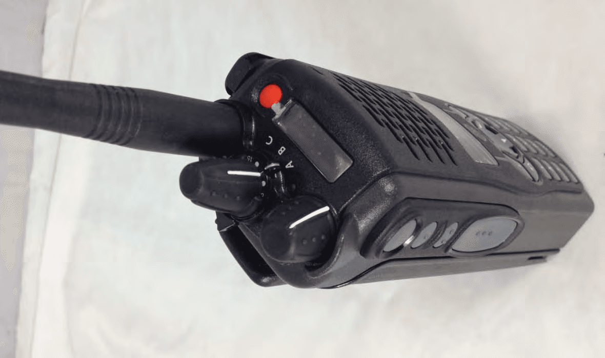 VP 600 UHF Land Mobile Radio Transceiver - FCC ID ATH2425720 - E F Johnson Company (3)