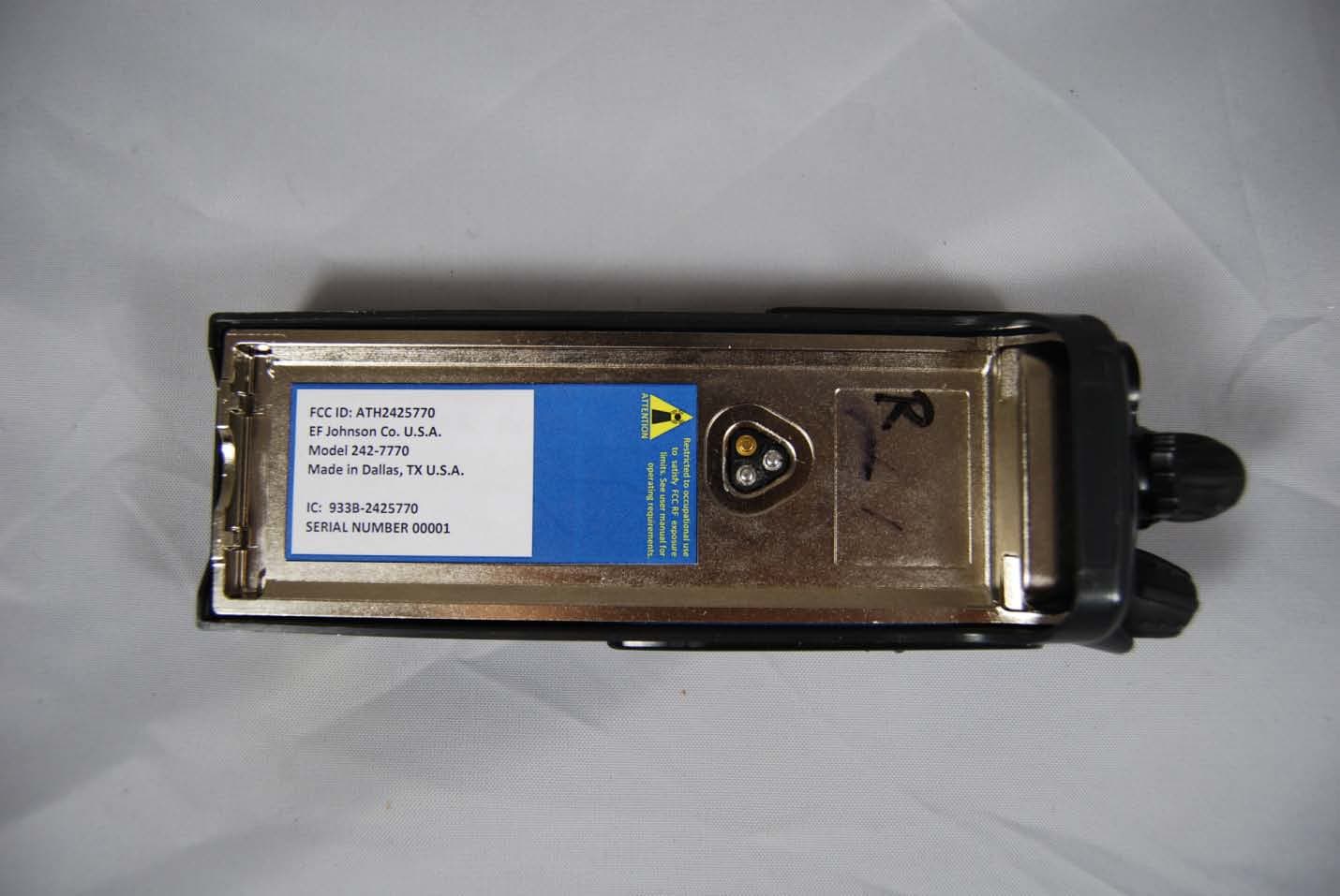 Vantage 700/800 MHz Portable Radio - FCC ID ATH2425770 - E F Johnson Company