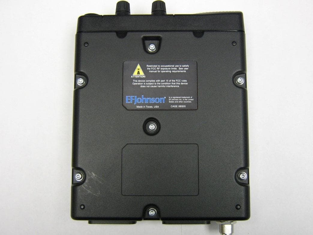 DUAL BAND VHF AND 700/800 MHz MOBILE TRANSCEIVER - FCC ID ATH2425M80 - E F Johnson Company (2)
