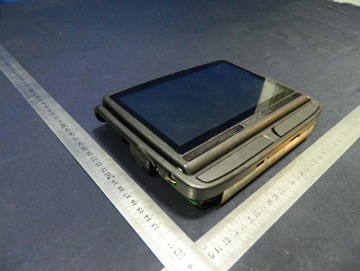 8 inch Android Monitor with DVD - FCC ID ATI9R3HRD30803 - Action Electronics Co.,Ltd. (3)