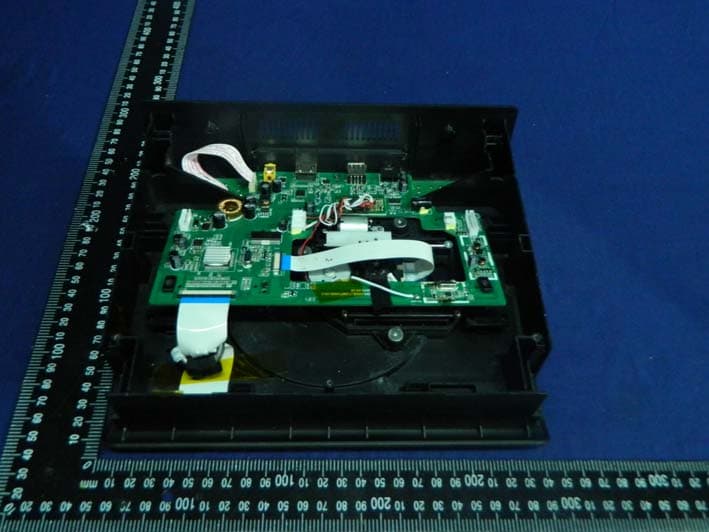 9 inch Headrest Monitor with DVD Player - FCC ID ATI9R3HRDA0902 - Action Electronics Co.,Ltd.