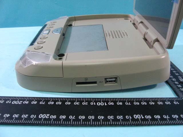 9� Digital Audio Video Player with FM Transmitter - FCC ID ATI9R3ODM90902 - Action Electronics Co.,Ltd. (2)