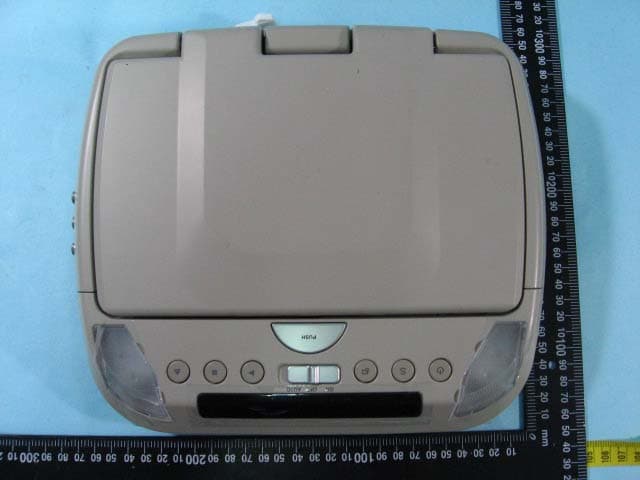 9� Digital Audio Video Player with FM Transmitter - FCC ID ATI9R3ODM90902 - Action Electronics Co.,Ltd. (4)