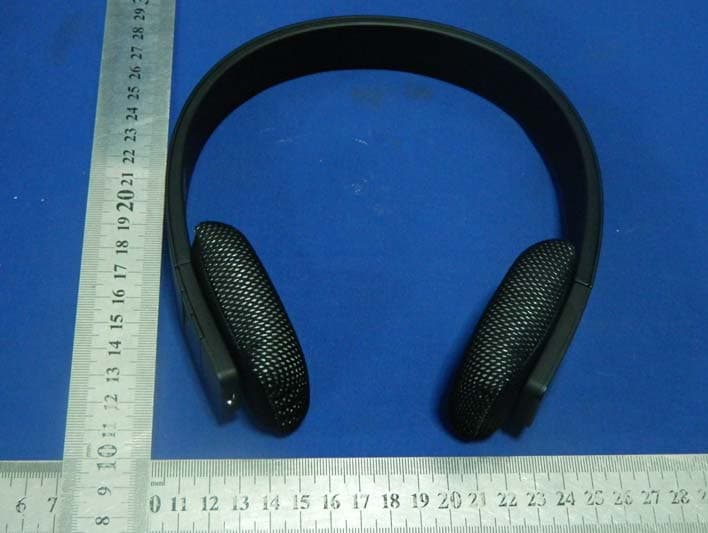 Bluetooth Headphone - FCC ID ATMESBT1 - Onkyo Home Entertainment Corporation (3)