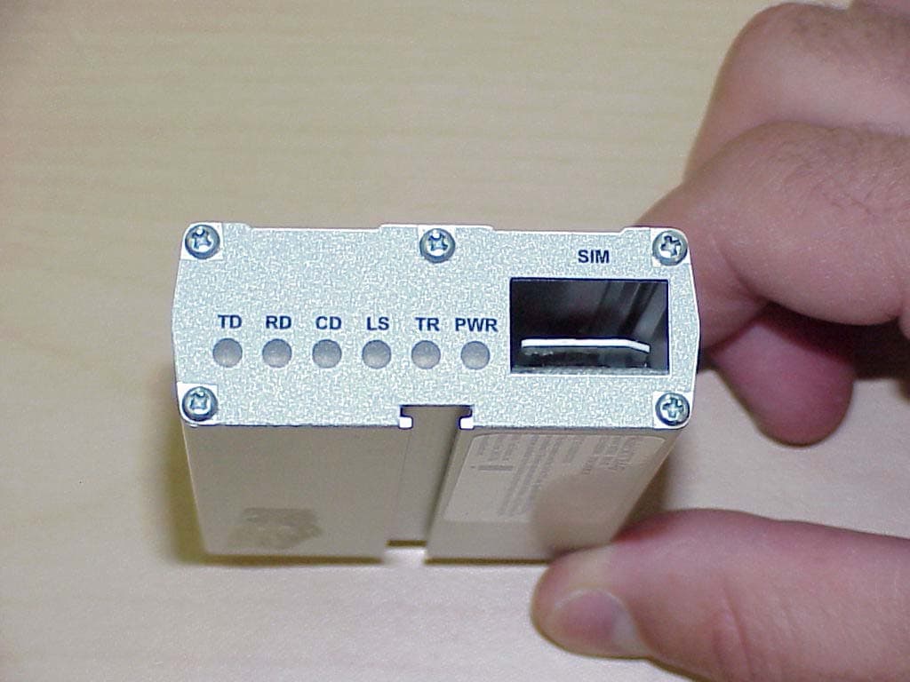 GSM Modems - FCC ID AU792U03G23730 - Multi Tech Systems Inc (4)