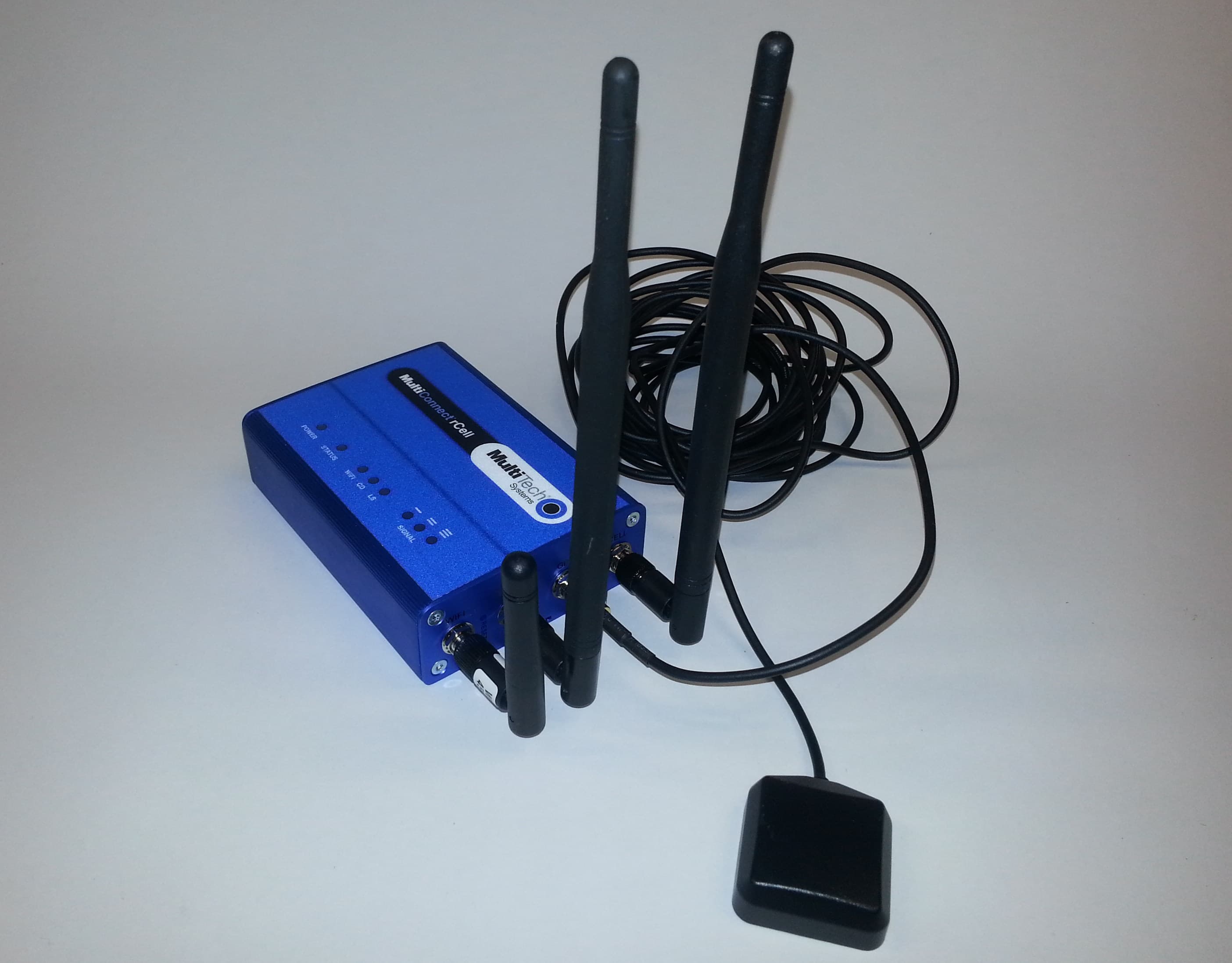 MultiModem rCell 100 Series Router - FCC ID AU792U13A16855 - Multi Tech Systems Inc