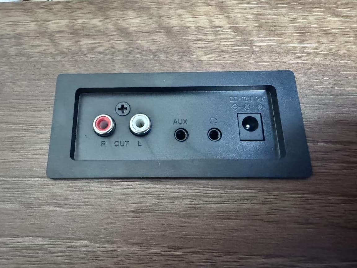 Beck Fully Automatic Vertical Record Player - FCC ID AUSCR6049A - Modern Marketing Concepts, Inc. (2)