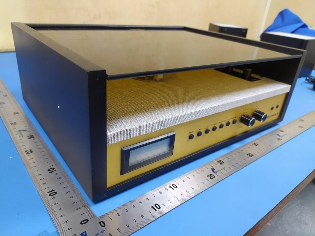 Koda Turntable - FCC ID AUSCR7017A - Modern Marketing Concepts, Inc. (4)