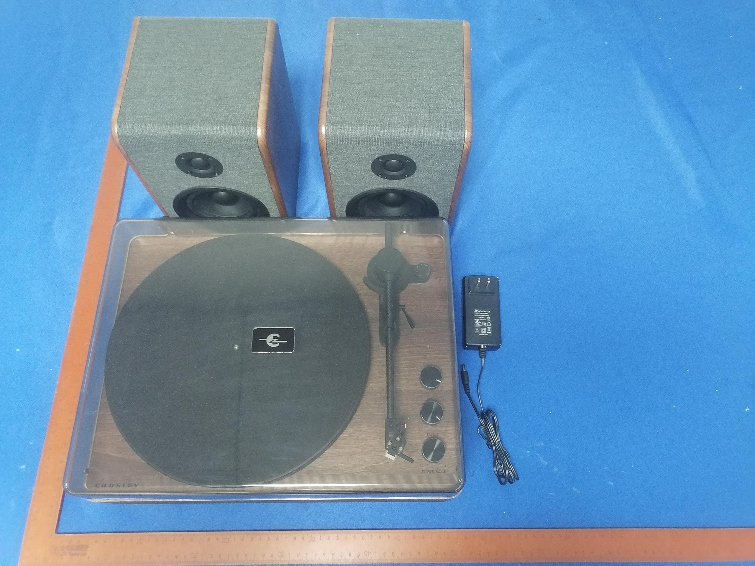 TURNTABLE - FCC ID AUSCR7501A - Modern Marketing Concepts, Inc. (3)