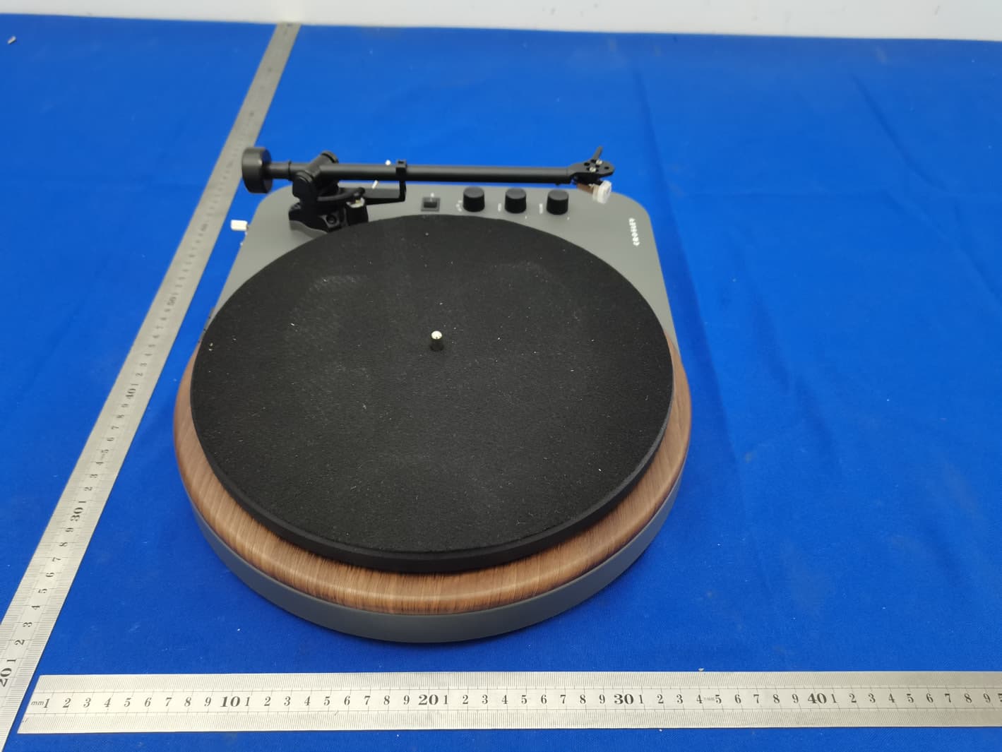 Stereo Turntable System - FCC ID AUST160 - Modern Marketing Concepts, Inc. (4)