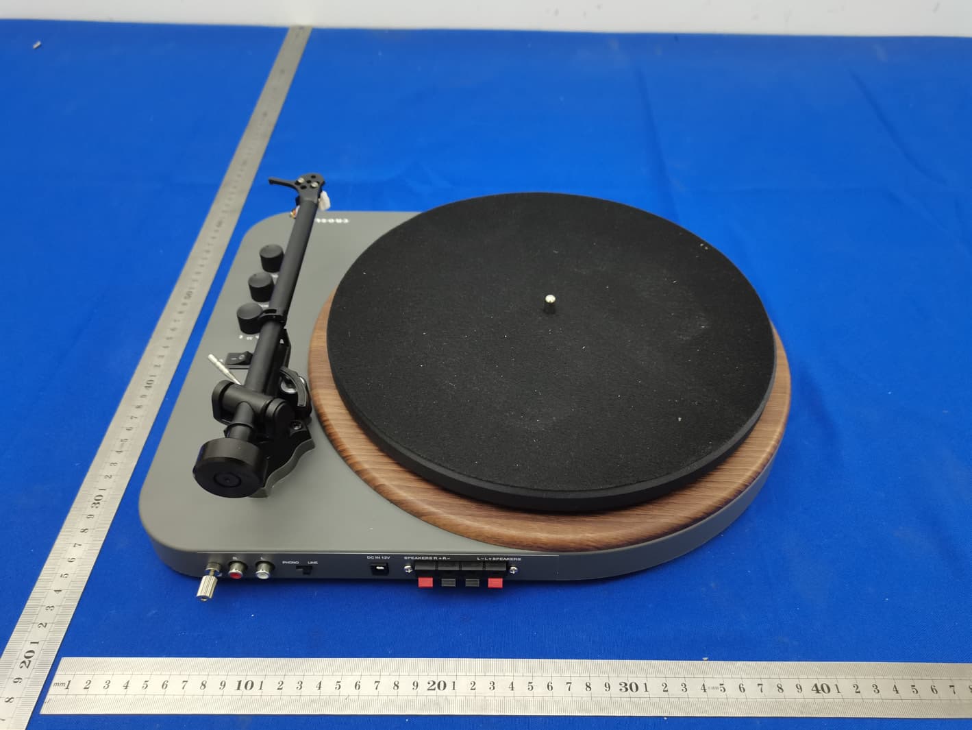 Stereo Turntable System - FCC ID AUST160 - Modern Marketing Concepts, Inc. (3)