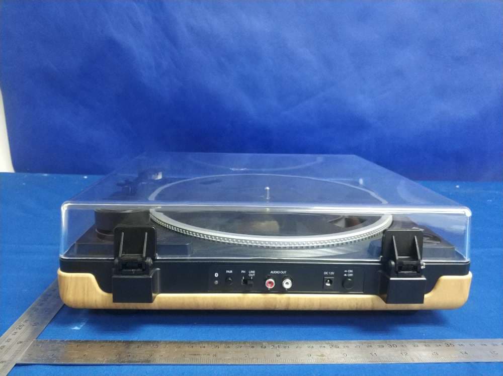 Plastic phonograph - FCC ID AUST400D - Modern Marketing Concepts, Inc. (2)