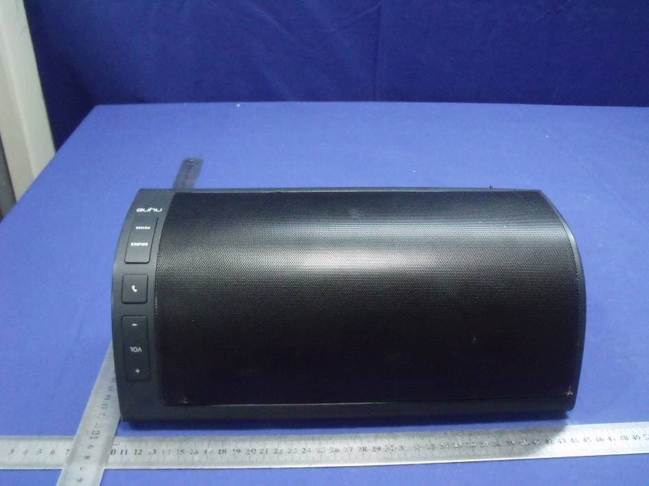 Bluetooth Wireless Speaker With iPhone Dock - FCC ID AWANB-230 - NYNE MULTIMEDIA INC. (2)