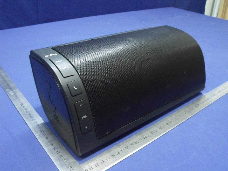 Bluetooth Wireless Speaker With iPhone Dock - FCC ID AWANB-230 - NYNE MULTIMEDIA INC. (3)