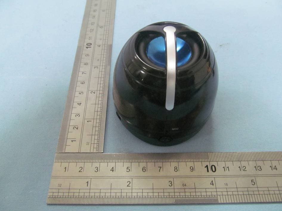 Bluetooth Speaker with Microphone - FCC ID AYBACB-BSP03E - AIPO International Co., Ltd. (2)