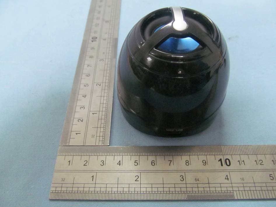 Bluetooth Speaker with Microphone - FCC ID AYBACB-BSP03E - AIPO International Co., Ltd. (3)