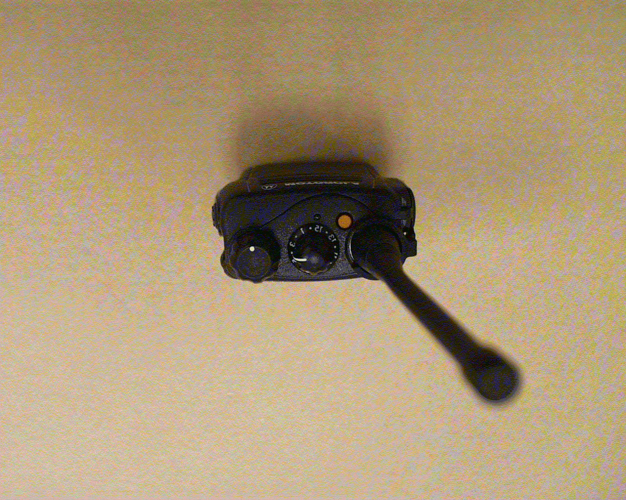 UHF Two-Way Radio - FCC ID AZ489FT4844 - Motorola Solutions, Inc. (2)