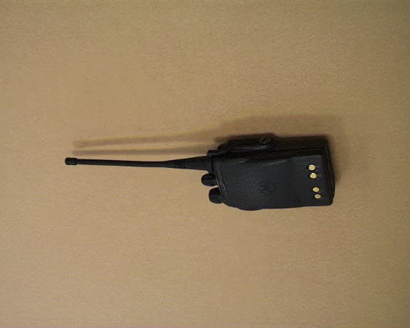 Hand Held Transmitter Held to the Face - FCC ID AZ489FT4845 - Motorola Solutions, Inc. (4)