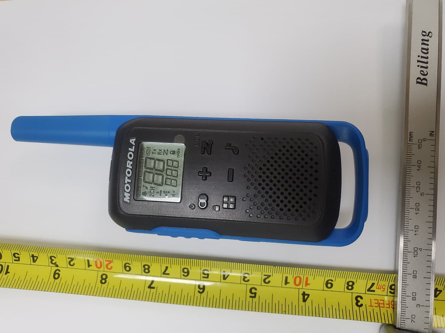Consumer Radio 462-467 MHz with Weather band receiver - FCC ID AZ489FT4961 - Motorola Solutions, Inc. (4)