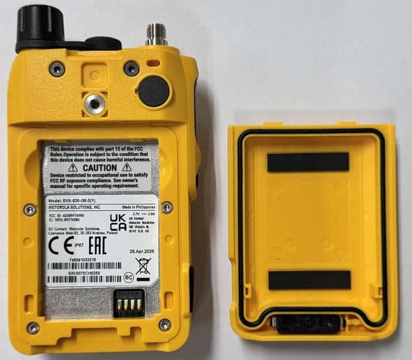 Portable two way radio - FCC ID AZ489FT4980 - Motorola Solutions, Inc. (2)