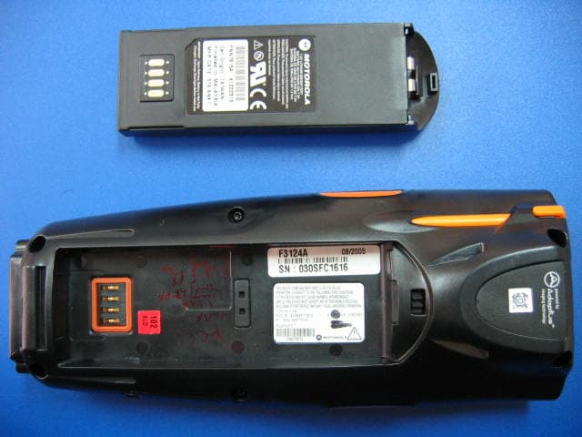 IMD SV Hand Held Data Terminal w/ Bluetooth & WLAN - FCC ID AZ489FT7015 - Motorola Solutions, Inc.