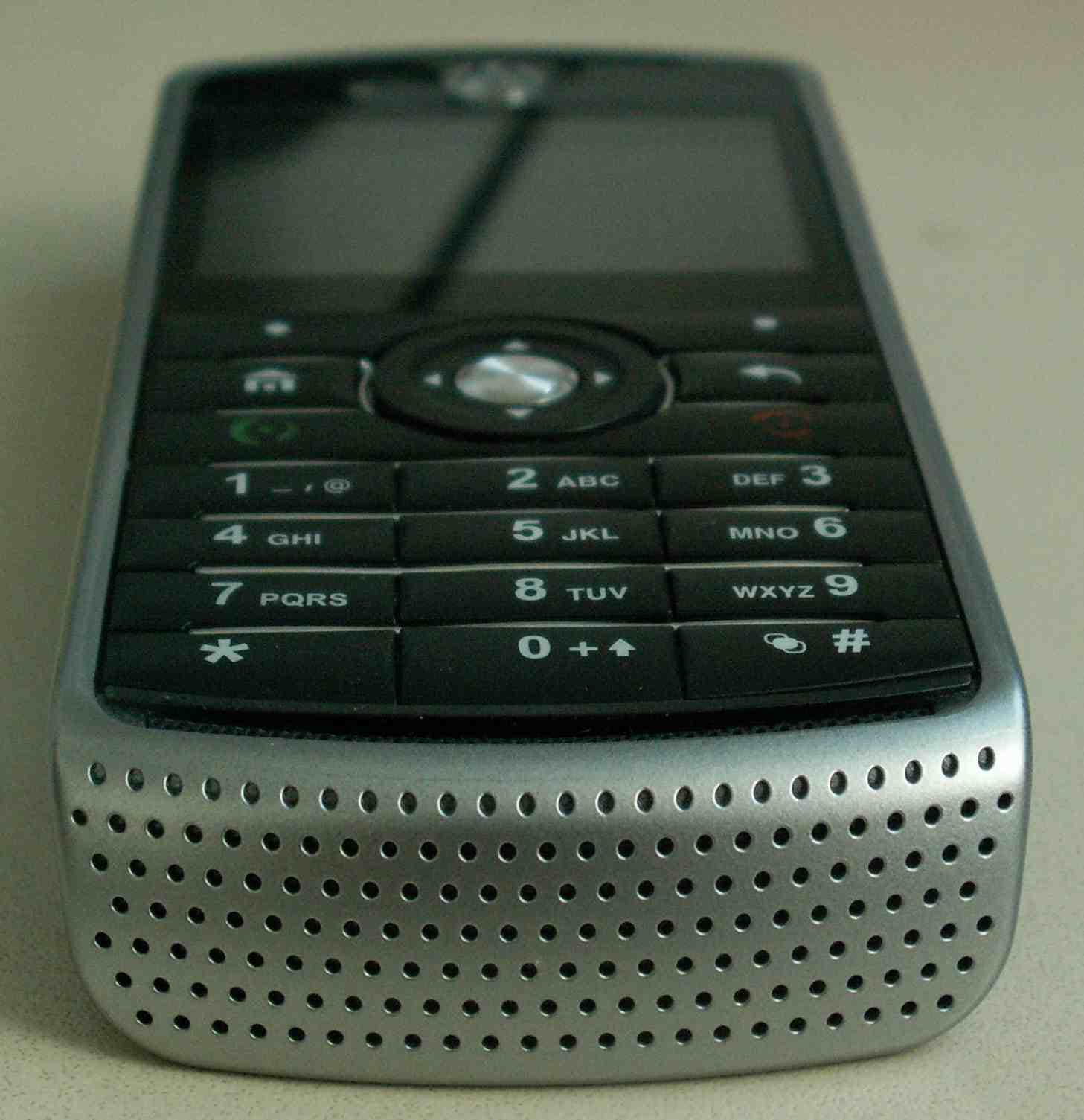 Voice Over WLAN Phone with Bluetooth - FCC ID AZ489FT7031 - Motorola Solutions, Inc. (2)