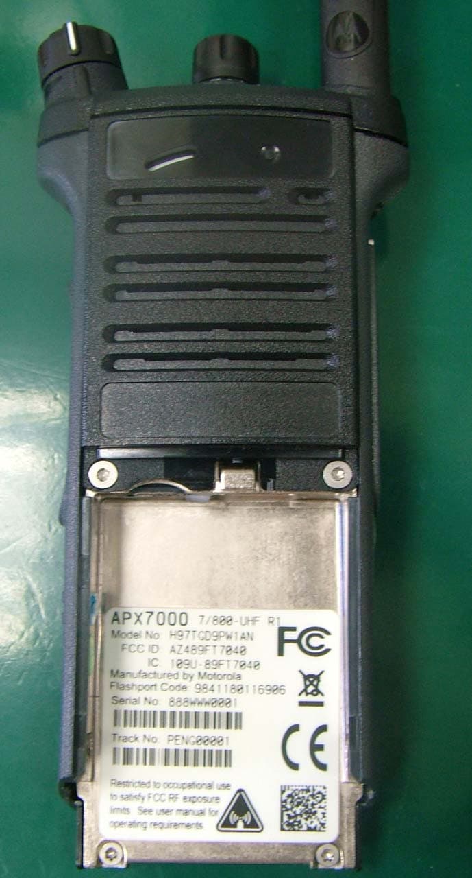 PORTABLE MULTIBAND 2-WAY RADIO - FCC ID AZ489FT7042 - Motorola Solutions, Inc. (2)