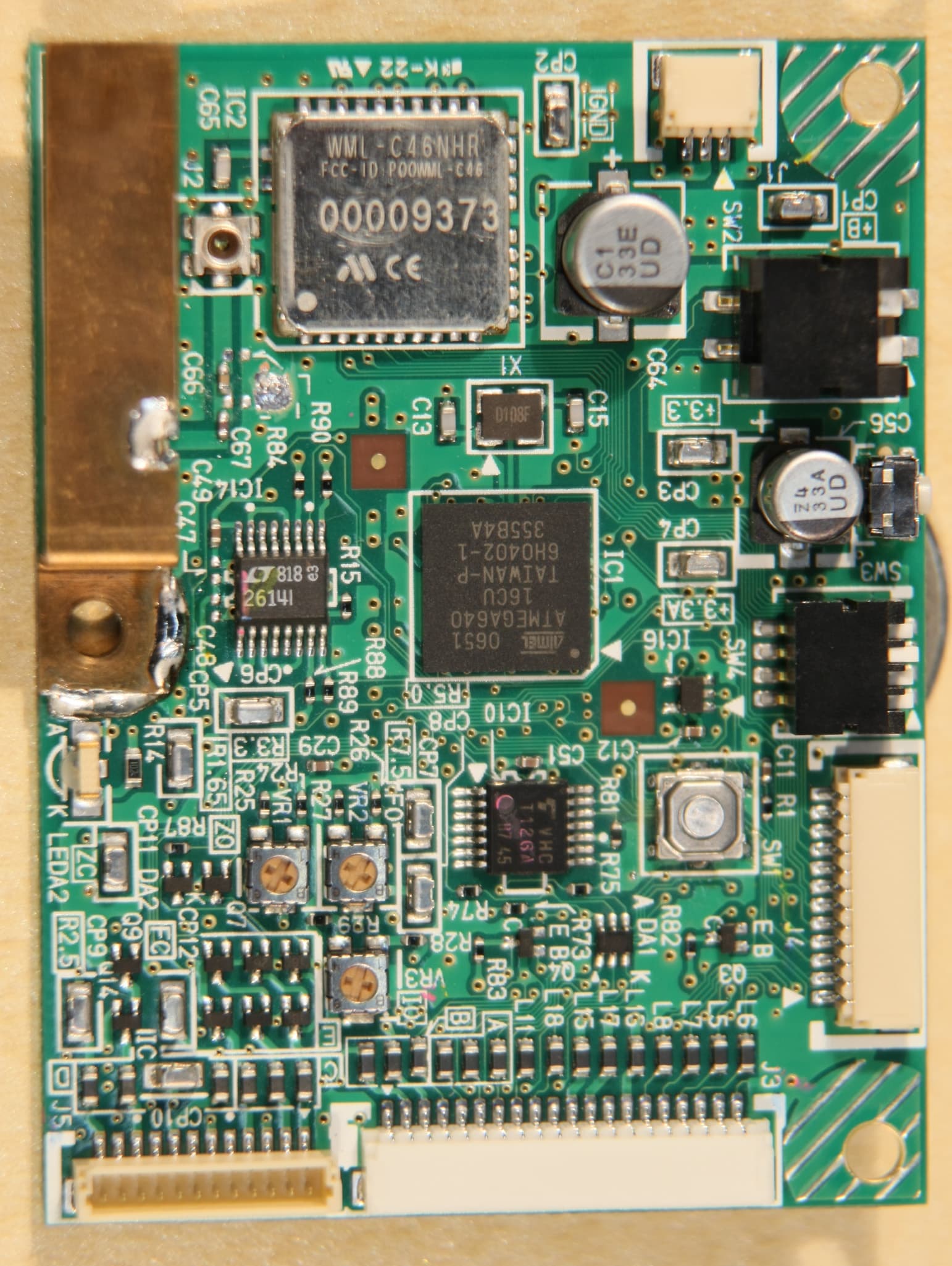 Wireless Lens Control Receiver Module - FCC ID AZD5247 - Canon Inc.