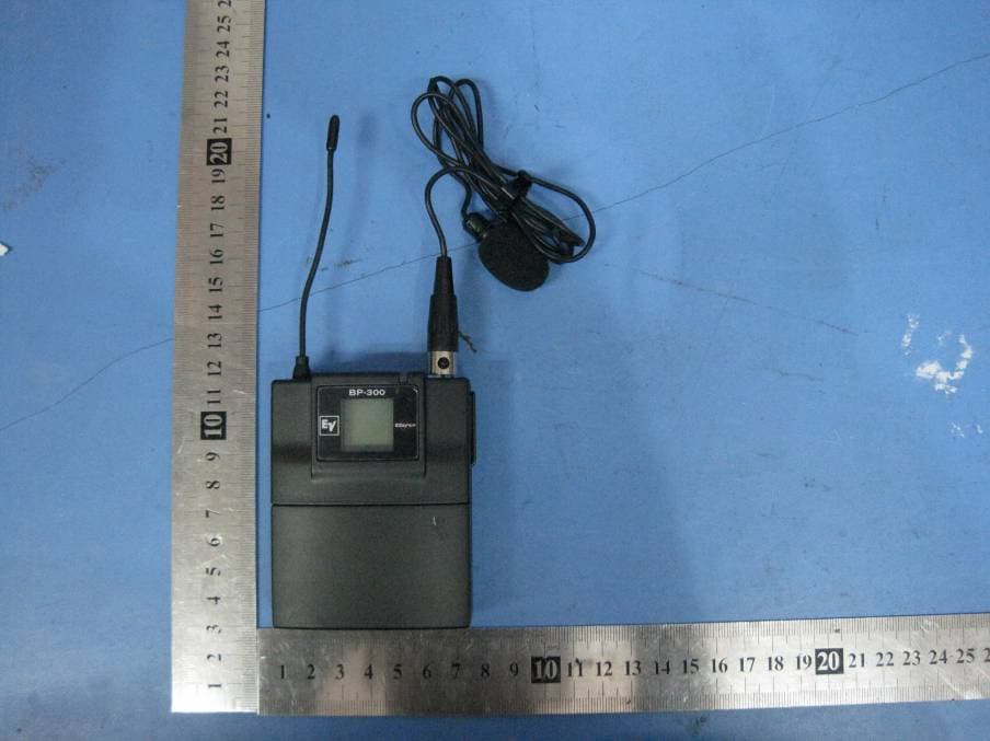 UHF WIRELESS MICROPHONE - FCC ID B5DB123B - Bosch Security Systems, Inc.